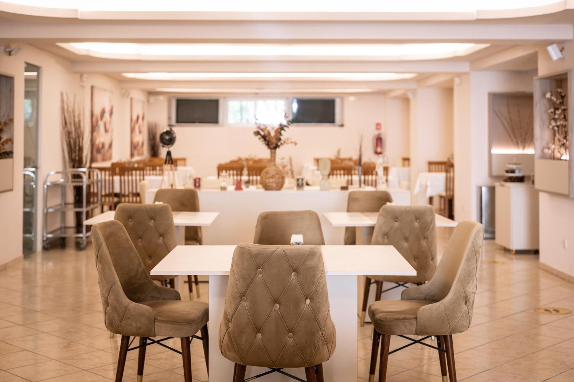 Varres Hotel