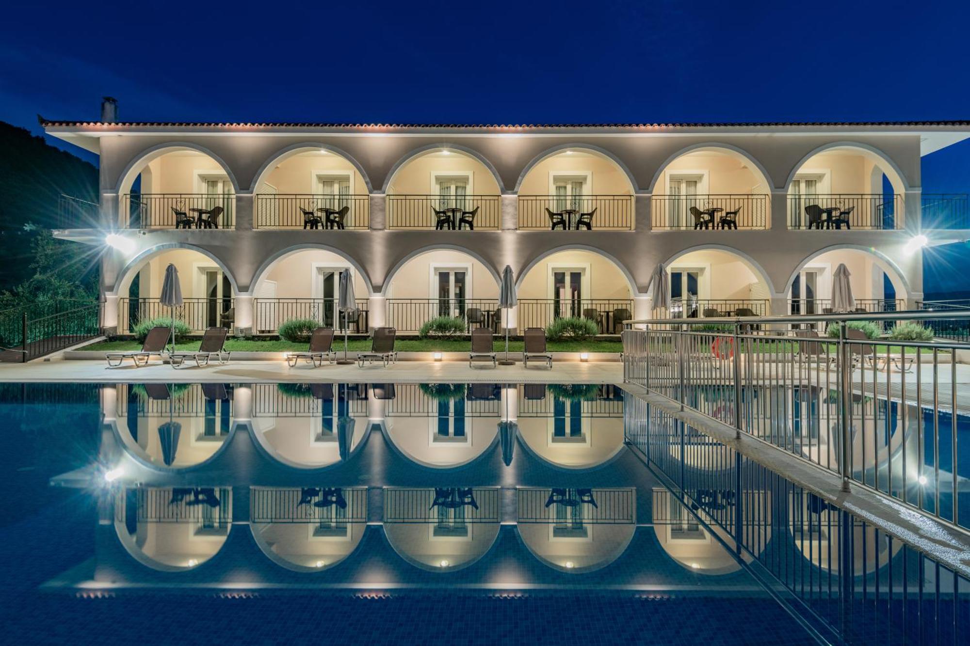 Varres Hotel 3*